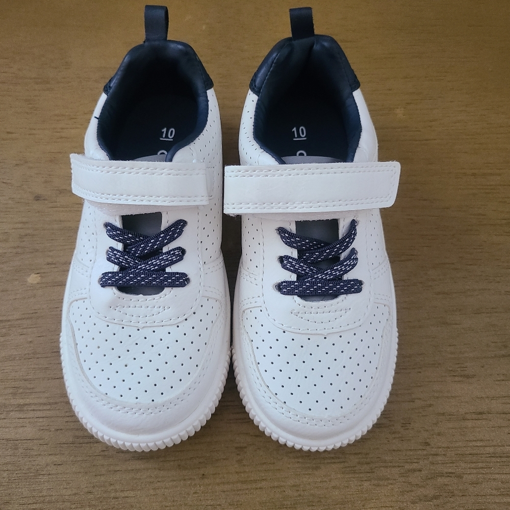 Never worn toddler boys sneakers